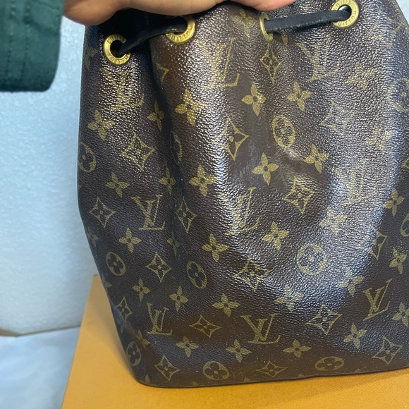 🔥Vintage LOUIS VUITTON Petit Noe Drawstring Shoulder Bag Monogram Leather - Picture 8 of 14